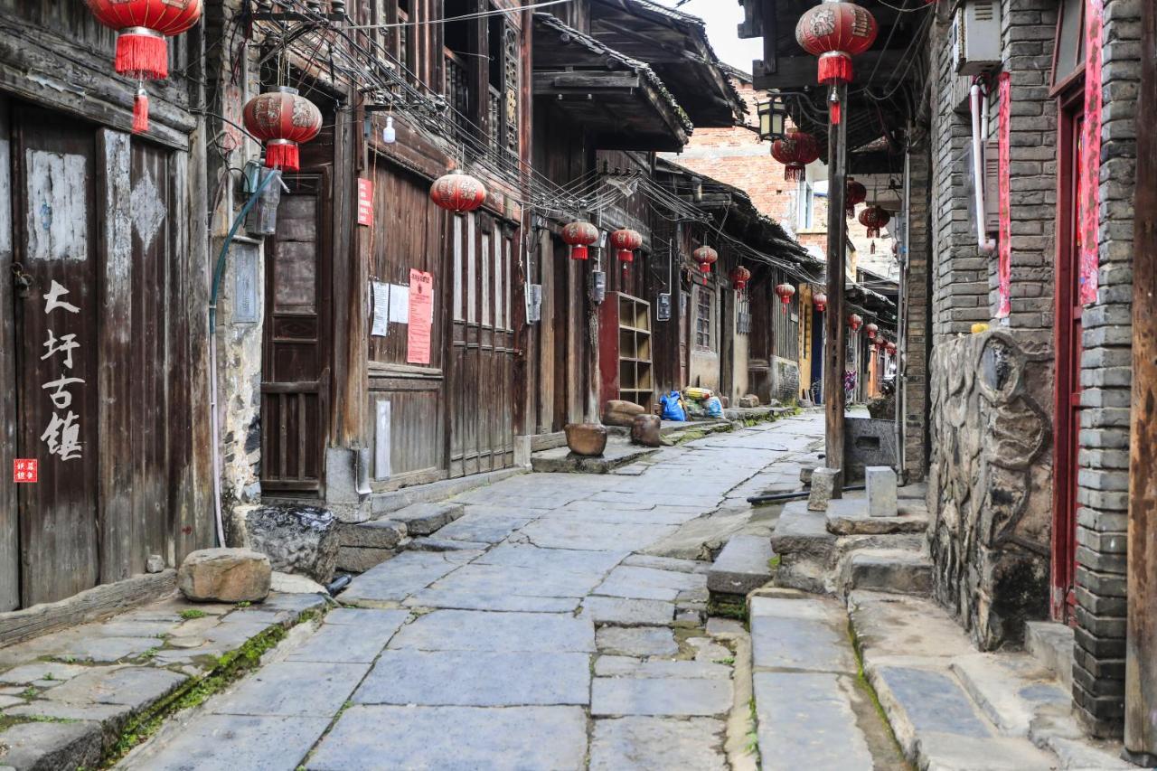 Wing Hotel Guilin - Central Square ภายนอก รูปภาพ