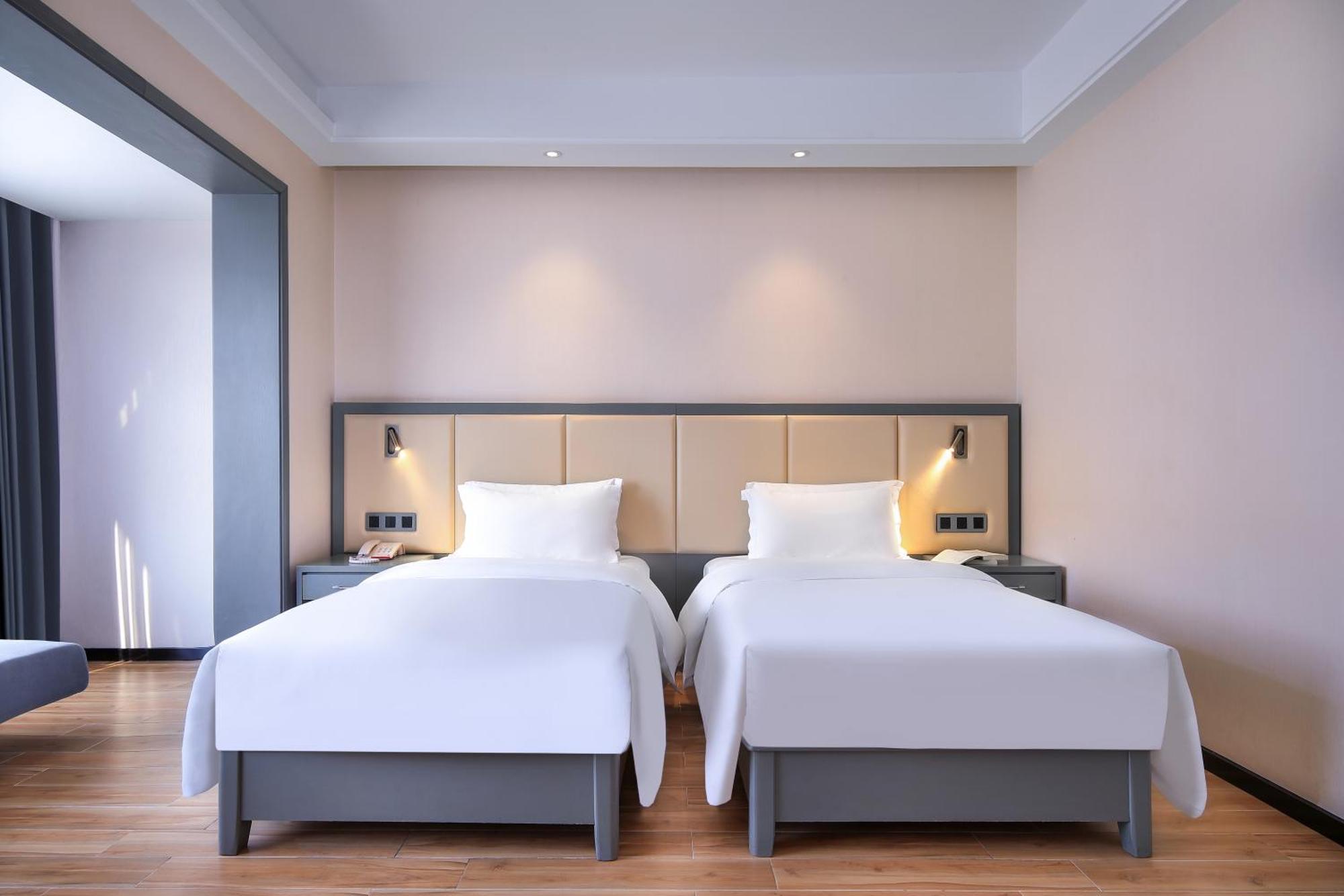 Wing Hotel Guilin - Central Square ห้อง รูปภาพ